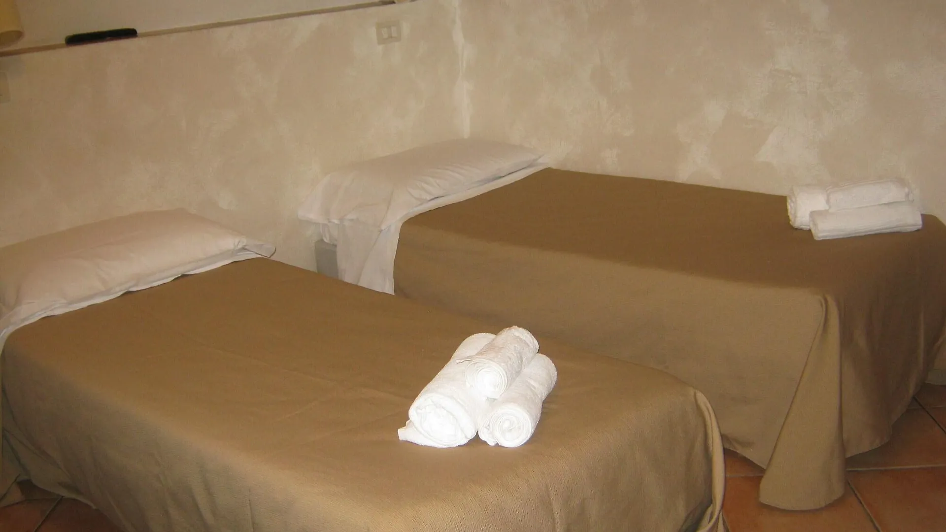 Gulliver'S Lodge Rome Guest house